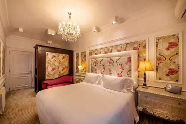 Comfort Tek Büyük Yataklı Oda