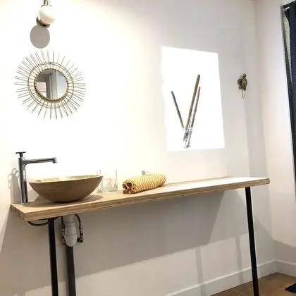 Tek Büyük Yataklı Oda, Ortak Banyo