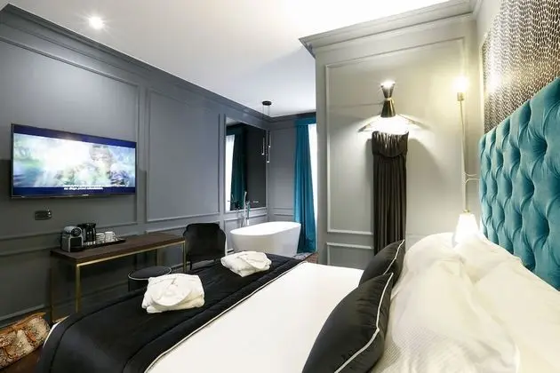 Deluxe Tek Büyük Yataklı Oda, Sıcak Su Küveti
