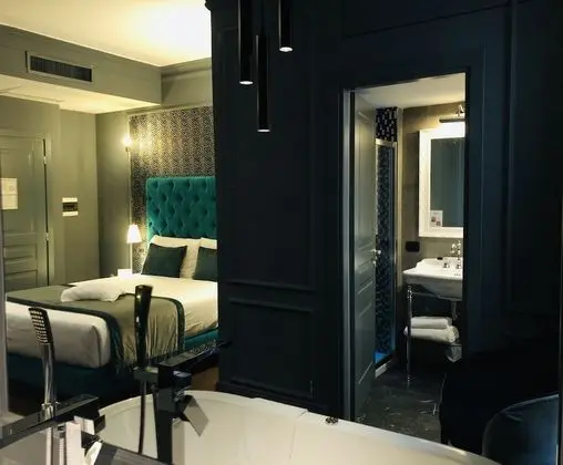 Deluxe Tek Büyük Yataklı Oda, Sıcak Su Küveti