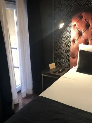 Executive Oda, Teras