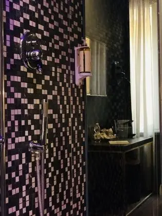 Executive Oda, Teras