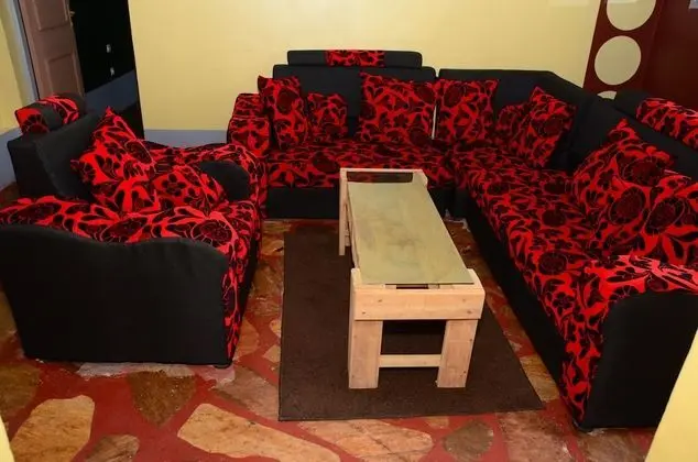 Standard Apart Daire, Havuz Manzaralı