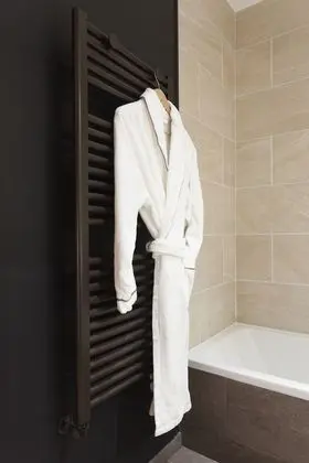 Classic Tek Büyük Yataklı Oda, Balkon (avec accès Piscine inclus)