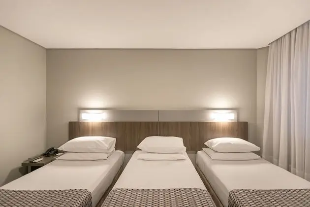 Deluxe Üç Kişilik Oda