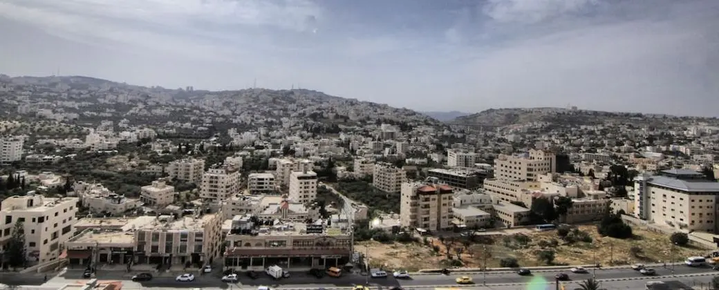 Tek Büyük veya İki Ayrı Yataklı Oda, Şehir Manzaralı