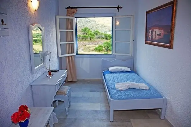 Üç Kişilik Oda