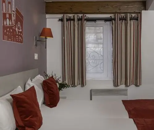 Standard Üç Kişilik Oda, 3 Tek Kişilik Yatak