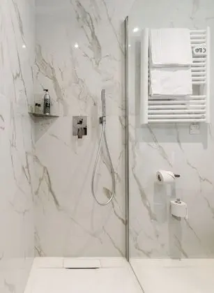 Classic Tek Büyük Yataklı Oda, 1 Çift Kişilik Yatak, Sigara İçilmez, Avlu Manzaralı