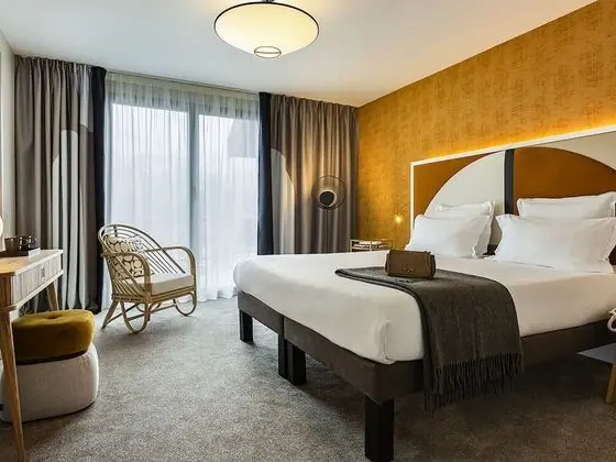 Classic Triple Room  (1 double bed and 1 single sleeping couch)