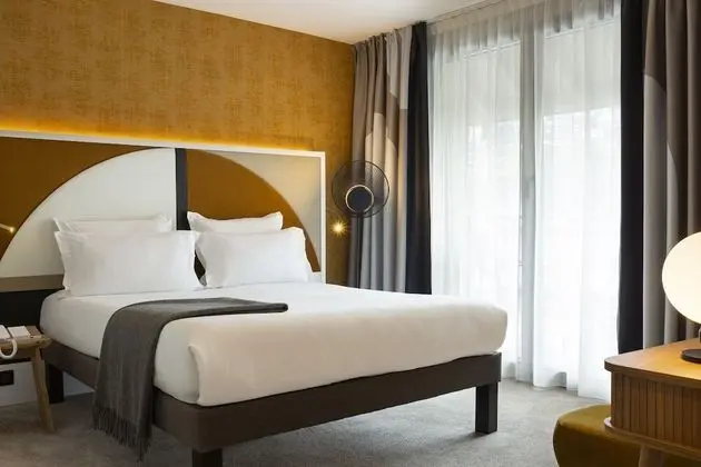 Superior Oda (2 single bed and single chair bed)