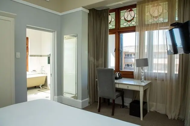 Luxury Tek Büyük Yataklı Oda