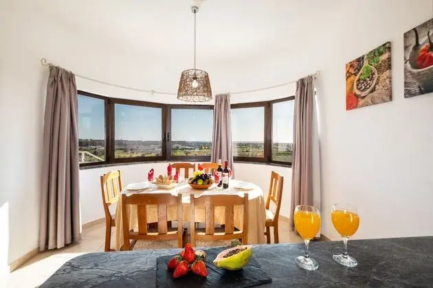 Villa, 4 Yatak Odası, Kişiye Özel Havuzlu, Deniz Manzaralı