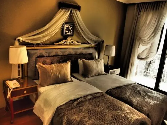 Standart Oda, Şehir Manzaralı