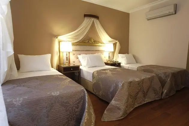 Triple, Şehir Manzaralı