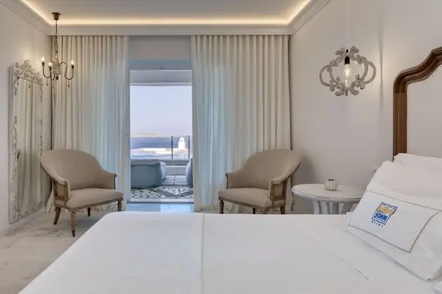 Signature Two Bedroom Suite with Private Pool & Sea View