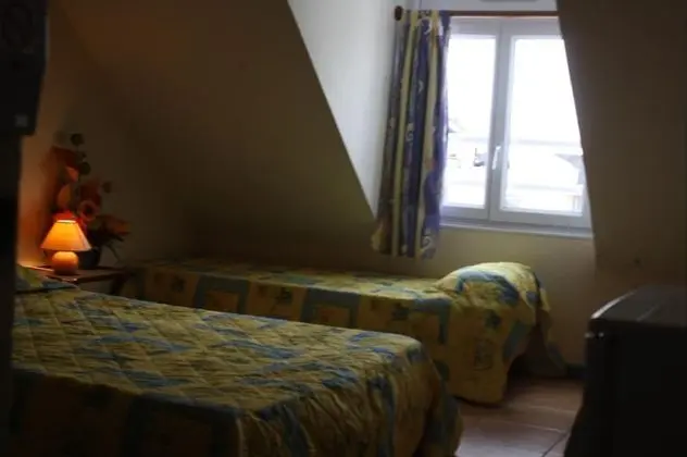 Üç Kişilik Oda (Optional 1 Additional Single Bed)