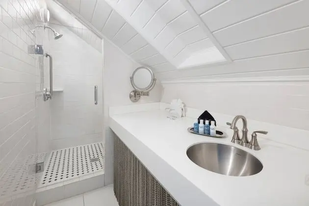 Çatı Katı (Loft), 1 En Büyük (King) Boy Yatak, Manzaralı