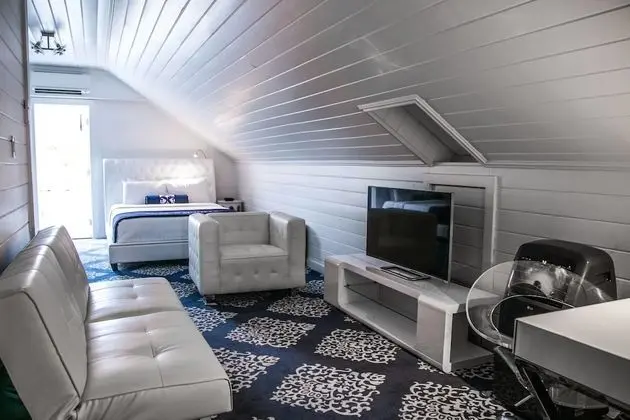 Çatı Katı (Loft), 2 Büyük (Queen) Boy Yatak, Balkon, Şehir Manzaralı