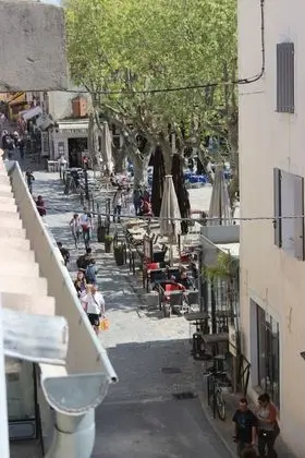 Superior Oda, Jakuzi