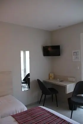 Comfort Üç Kişilik Oda, Bahçe Manzaralı