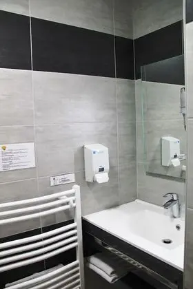 Standard Tek Büyük Yataklı Oda, Engellilere Uygun, Bahçe Manzaralı