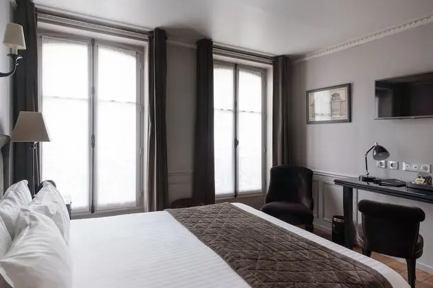Deluxe Tek Büyük veya İki Ayrı Yataklı Oda
