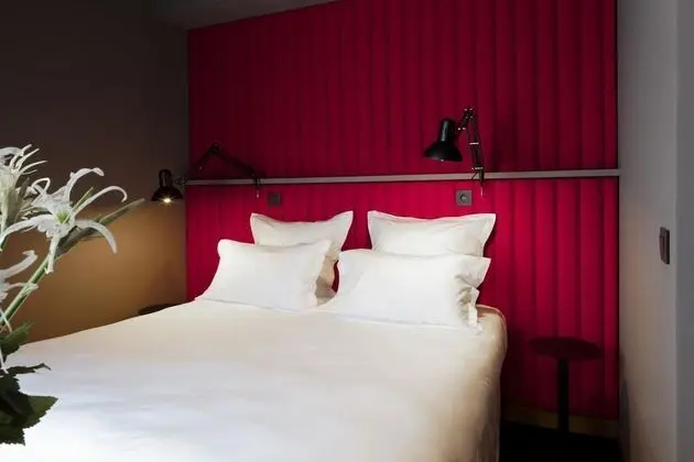 Standard Tek Büyük Yataklı Oda