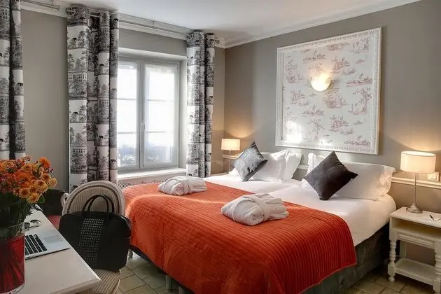 Tek Büyük Yataklı Oda