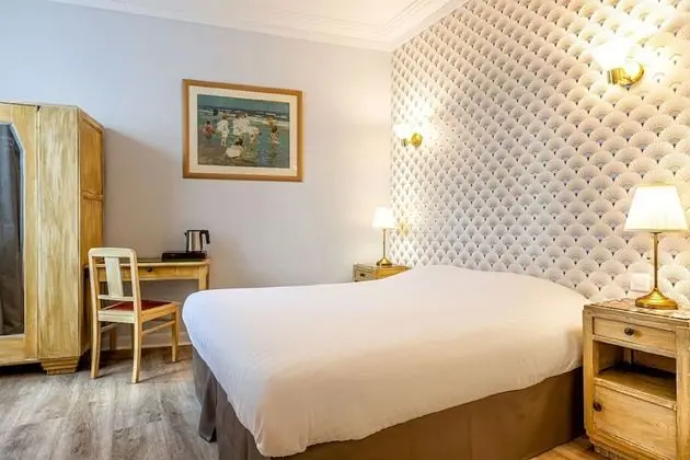 Comfort Tek Büyük Yataklı Oda