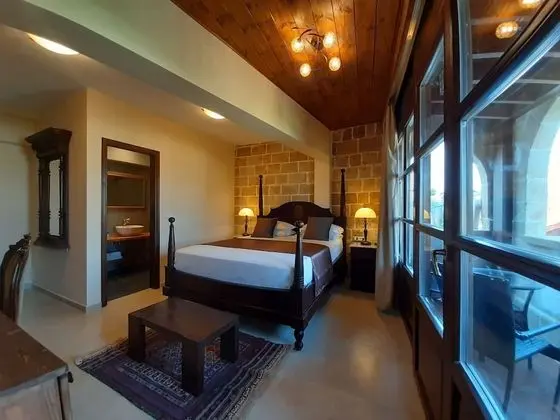 Deluxe Tek Büyük Yataklı Oda, Balkon, Şehir Manzaralı