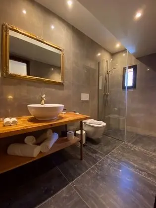 Tek Büyük Yataklı Oda, 1 En Büyük (King) Boy Yatak