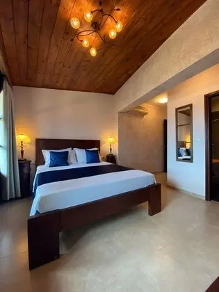 Tek Büyük Yataklı Oda, Şehir Manzaralı
