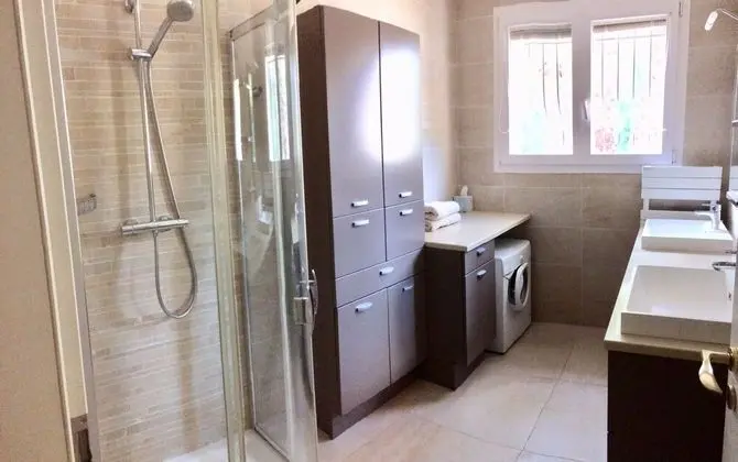 Romantic Tek Büyük Yataklı Oda, Teras, Bahçe Manzaralı