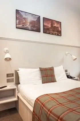 Superior Tek Büyük Yataklı Oda