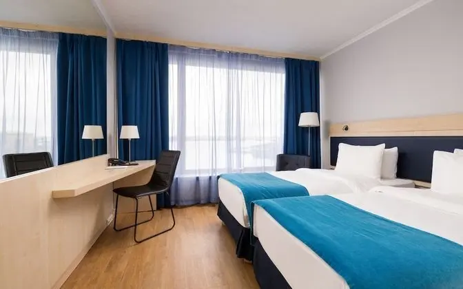 Standard Tek Büyük veya İki Ayrı Yataklı Oda, Nehir Manzaralı