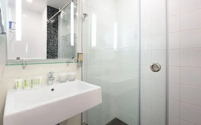 Standard Tek Büyük veya İki Ayrı Yataklı Oda, Nehir Manzaralı