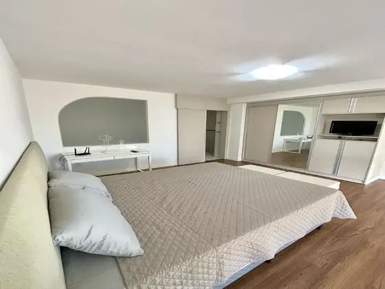 Traditional Apart Daire