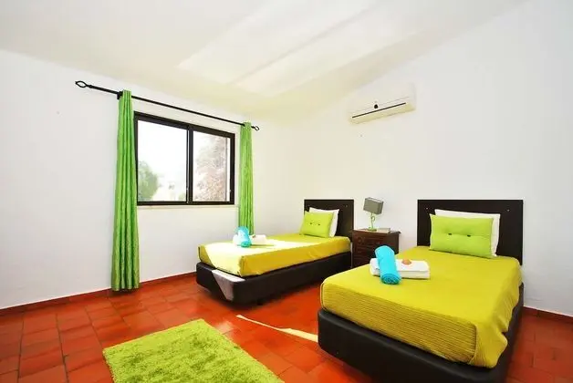 Villa, 4 Yatak Odası, Kişiye Özel Havuzlu