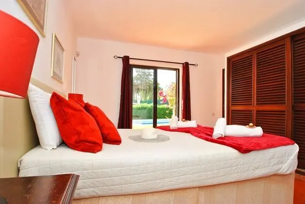 Villa, 4 Yatak Odası, Kişiye Özel Havuzlu