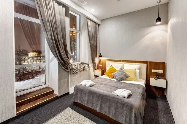 Standard Tek Büyük Yataklı Oda