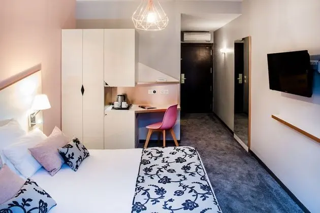 Tek Büyük Yataklı Oda