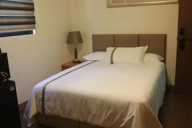 Standard Oda, 1 Büyük (Queen) Boy Yatak, Bahçe Manzaralı