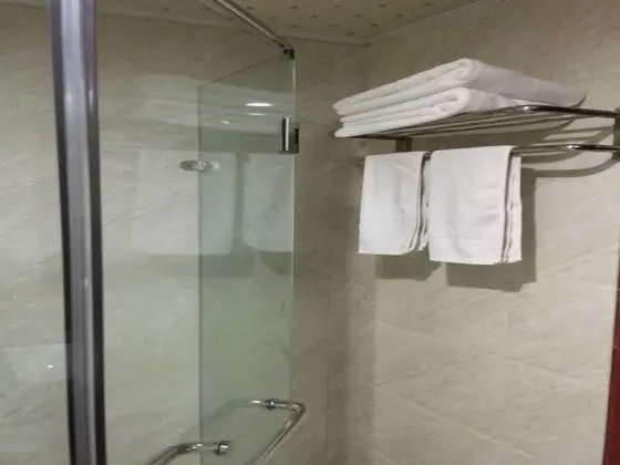 Üç Kişilik Oda