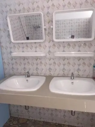 Mixed Shared Dormitory