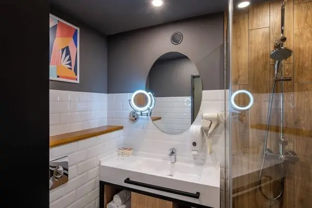 Standard Tek Büyük Yataklı Oda, Nehir Manzaralı