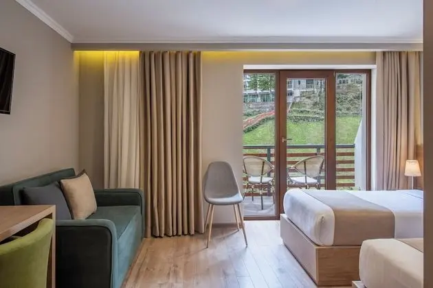 Standard Üç Kişilik Oda, Nehir Manzaralı