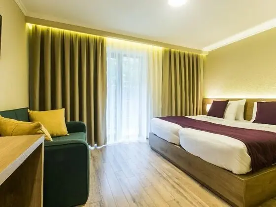 Standard Üç Kişilik Oda, Nehir Manzaralı