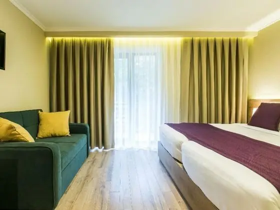 Standard Üç Kişilik Oda, Nehir Manzaralı