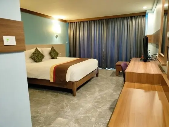 Deluxe Tek Büyük veya İki Ayrı Yataklı Oda, Şehir Manzaralı